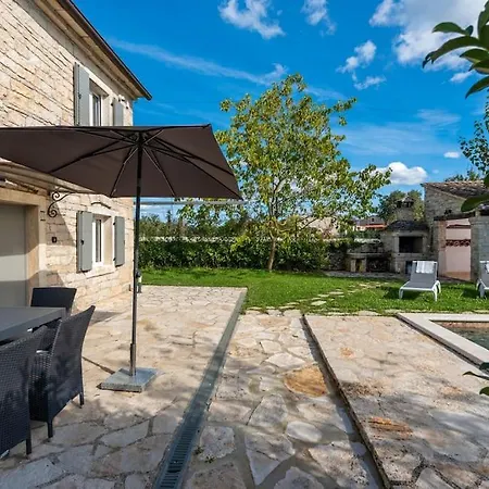 Eufemia Βίλα Kanfanar